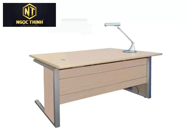 Bộ bàn lãnh đạo mặt gỗ Laminate NTP1800C